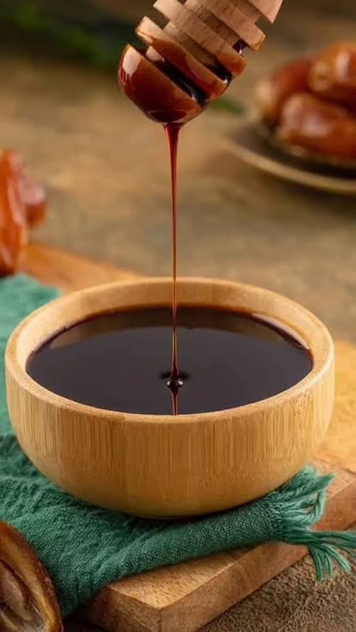 شیره خرما انتخابی سالم برای تقویت بدن